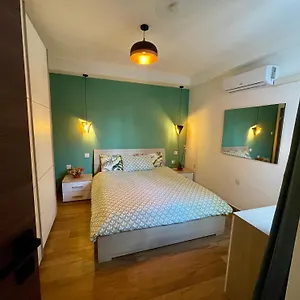 Alloggio in famiglia Airport Bedroom With Your Own Private Bathroom Self Check In And Self Check Out Air-condition Included, Mqabba